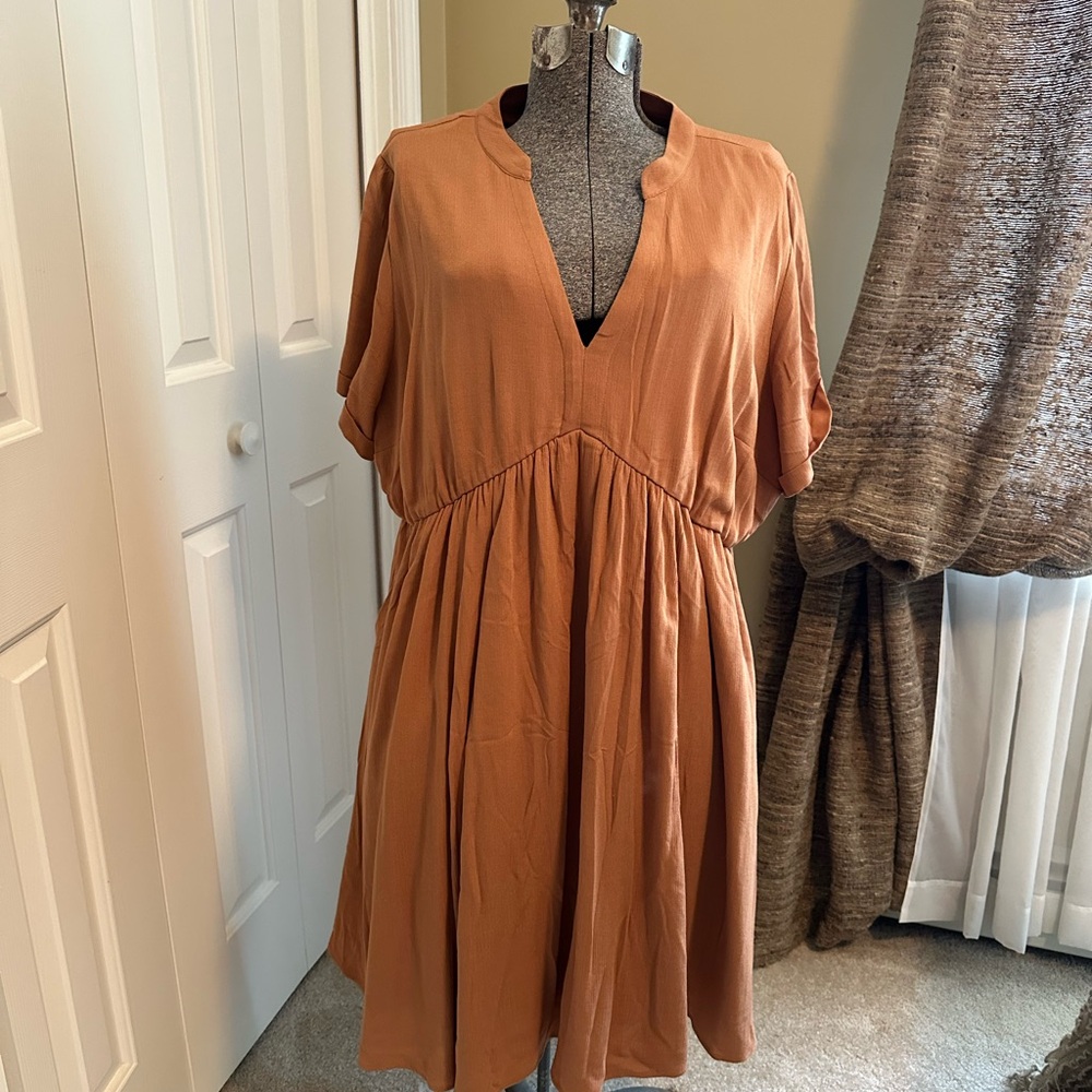 Torrid Warm Tobacco Brown V-Neck Short Sleeve Dress with Pockets